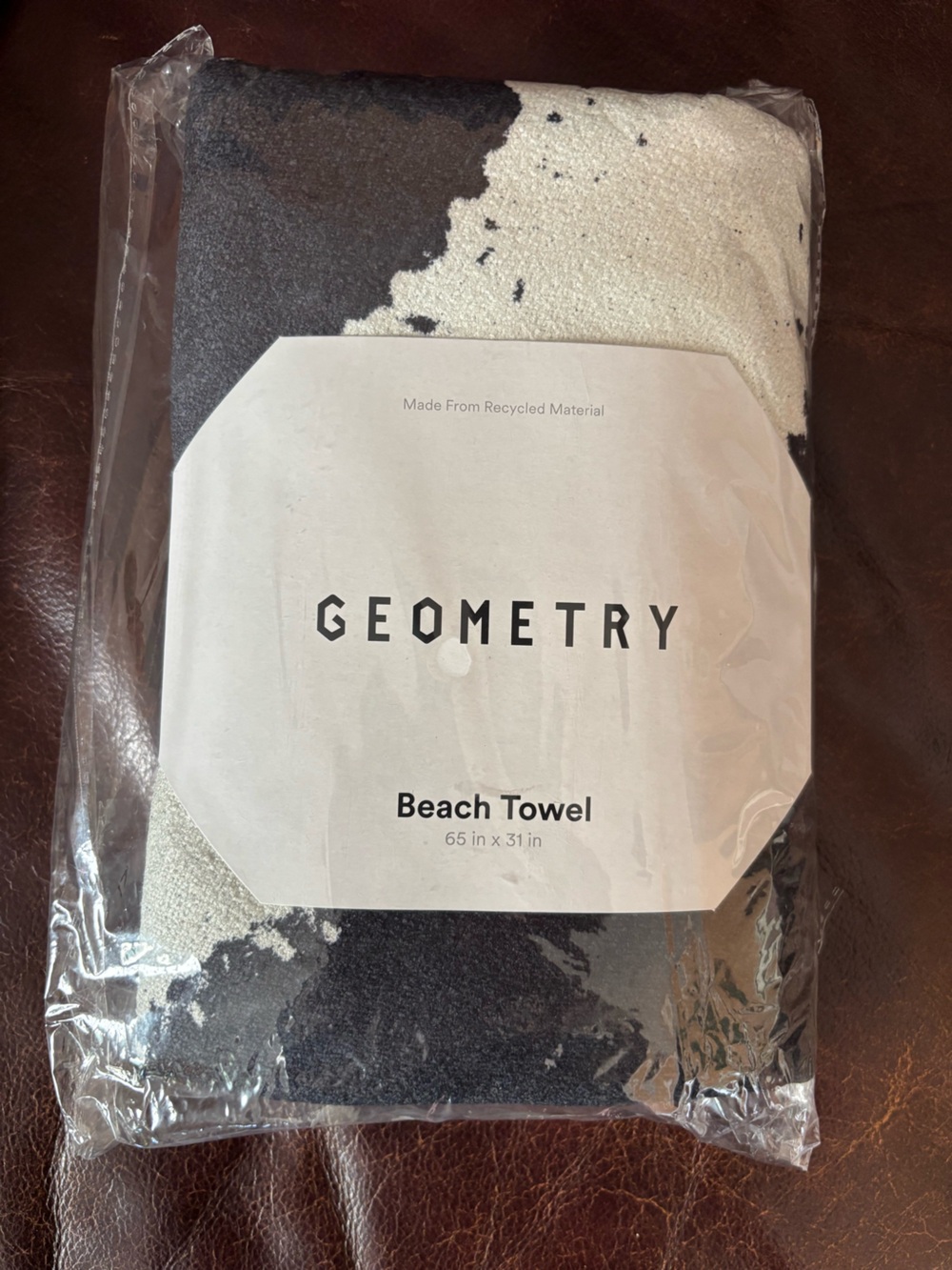 〰️GEOMETRY Micro-Loop Beach Towel – Quick-Dry, Sand-Resistant (Wind Down) - Picture 3 of 4